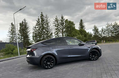 Tesla Model Y  2023