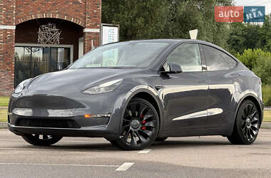 Tesla Model Y  2022
