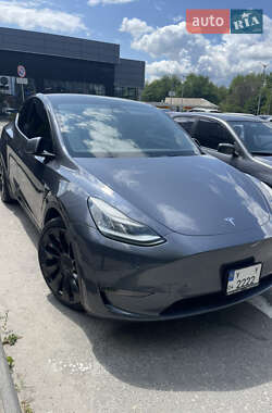 Tesla Model Y  2020