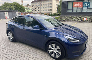 Tesla Model Y  2020