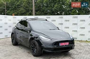 Tesla Model Y  2020