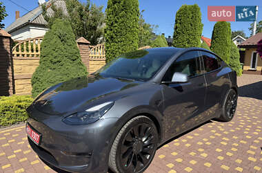 Tesla Model Y  2022