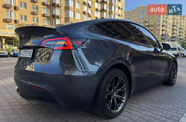 Tesla Model Y  2020