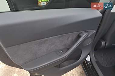 Позашляховик / Кросовер Tesla Model Y 2024 в Ромнах