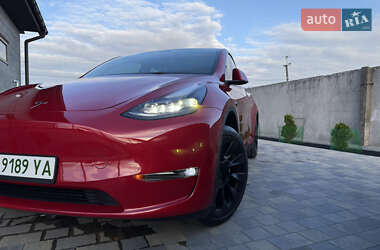 Tesla Model Y 2023