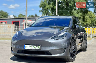 Tesla Model Y  2022