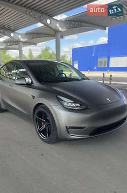 Tesla Model Y 2021
