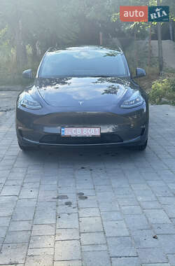 Tesla Model Y  2023