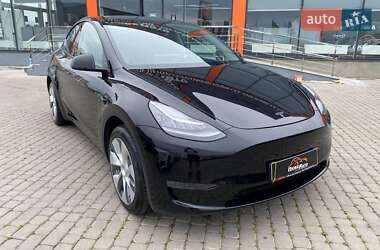 Tesla Model Y  2023