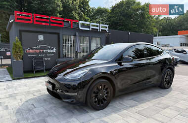 Tesla Model Y  2021