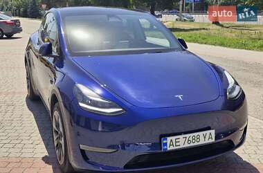 Tesla Model Y  2023
