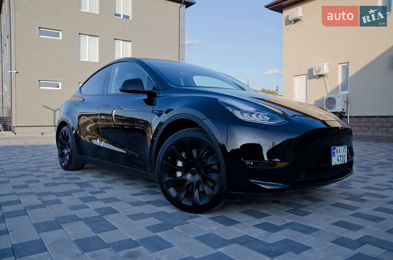 Внедорожник / Кроссовер Tesla Model Y 2022 в Киеве