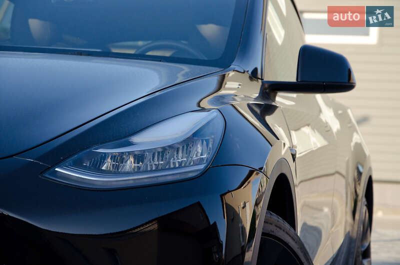 Внедорожник / Кроссовер Tesla Model Y 2022 в Киеве