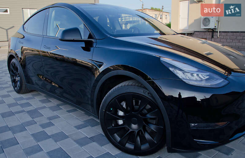 Внедорожник / Кроссовер Tesla Model Y 2022 в Киеве