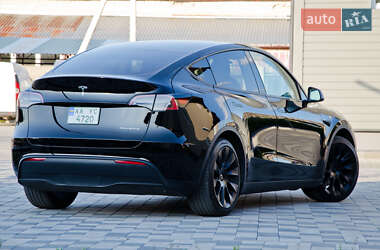 Внедорожник / Кроссовер Tesla Model Y 2022 в Киеве