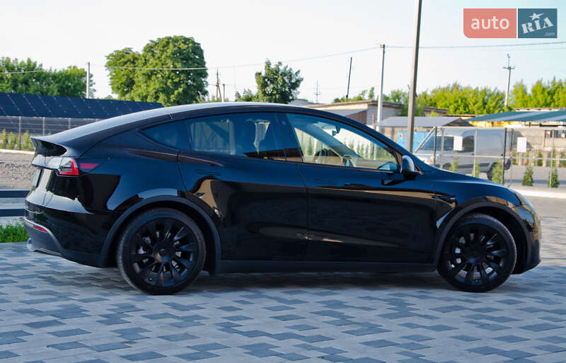 Внедорожник / Кроссовер Tesla Model Y 2022 в Киеве