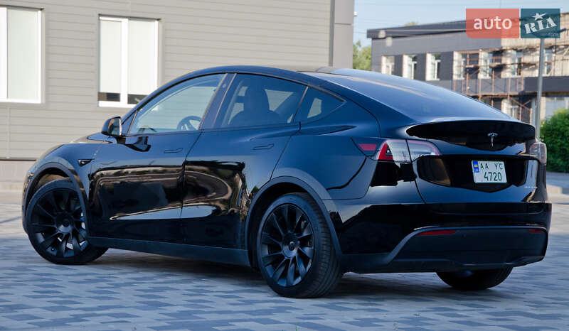 Внедорожник / Кроссовер Tesla Model Y 2022 в Киеве