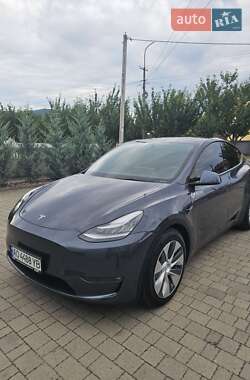 Tesla Model Y 2021