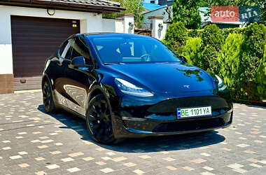 Tesla Model Y  2022