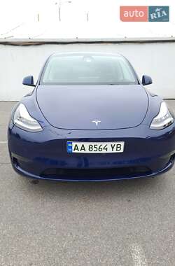Tesla Model Y  2023