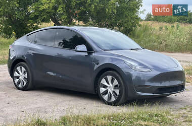 Tesla Model Y  2023