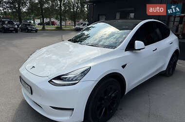 Tesla Model Y  2022