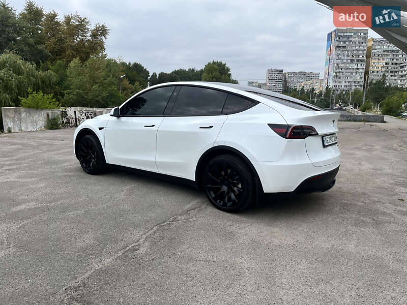 Внедорожник / Кроссовер Tesla Model Y 2023 в Днепре