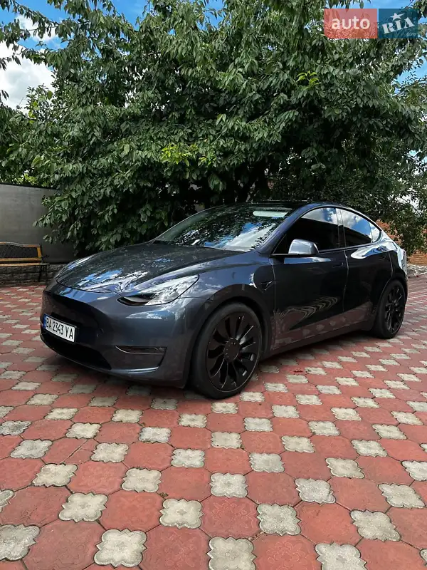 Tesla Model Y