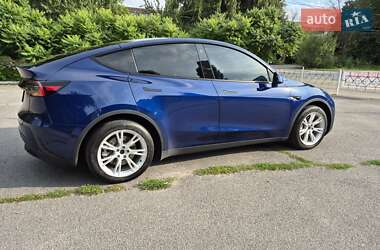 Tesla Model Y  2020