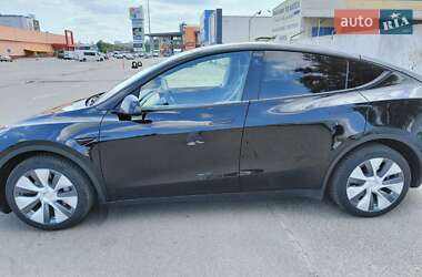 Tesla Model Y  2022