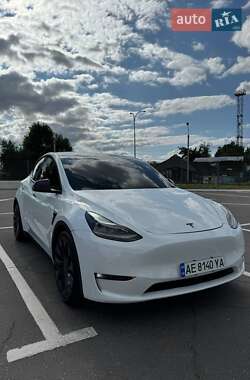 Tesla Model Y  2021