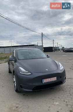 Tesla Model Y  2020