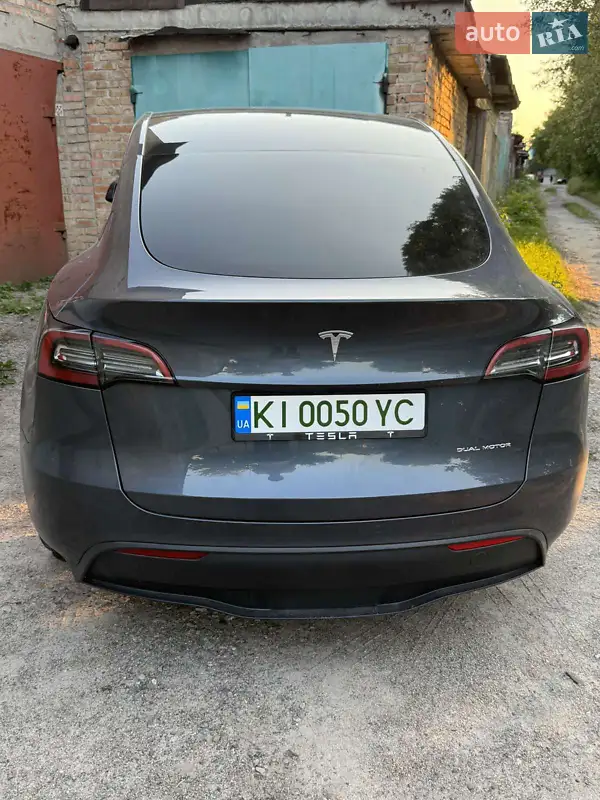 Tesla Model Y