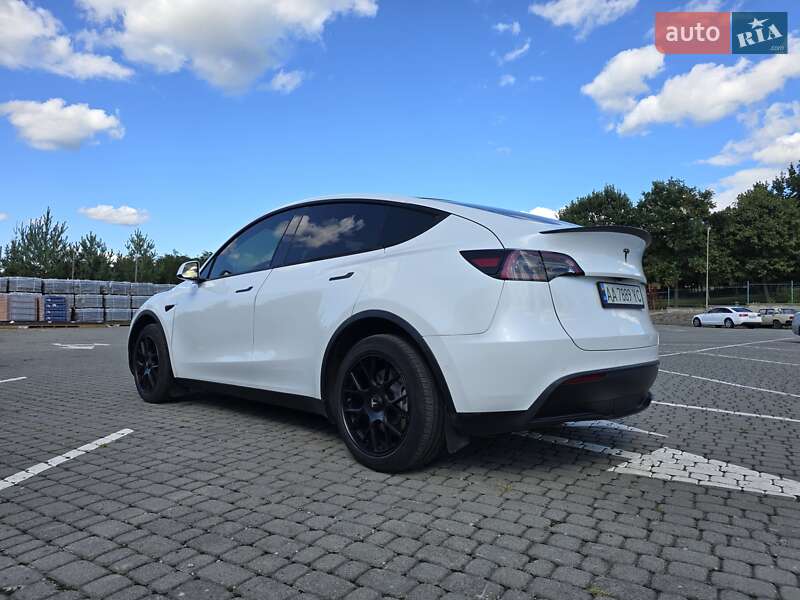 Tesla Model Y 2021 Tesla Model Y 2021