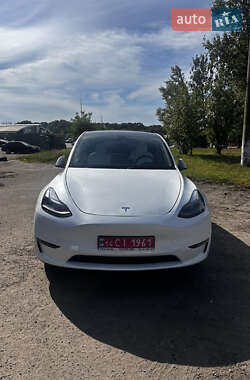 Tesla Model Y  2023