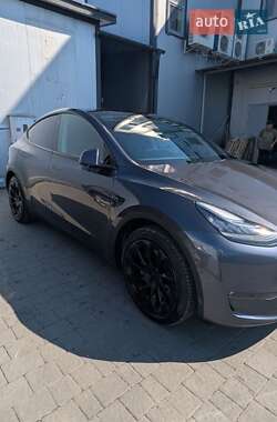 Tesla Model Y  2022
