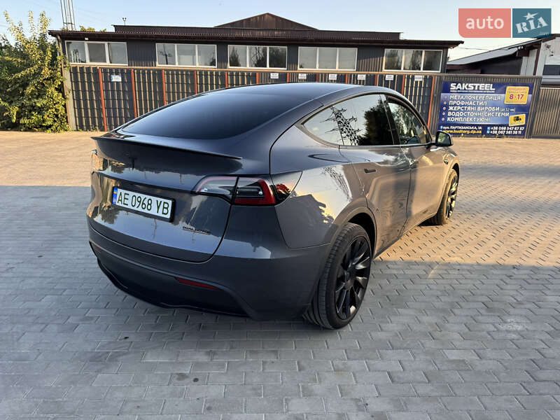 Внедорожник / Кроссовер Tesla Model Y 2023 в Днепре