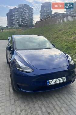 Tesla Model Y  2023