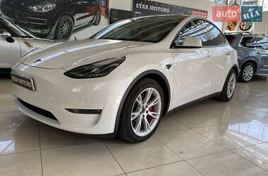 Tesla Model Y  2021