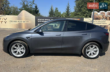 Tesla Model Y  2023