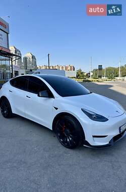 Tesla Model Y  2022