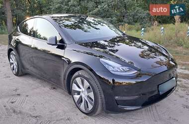 Tesla Model Y  2021