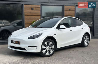 Tesla Model Y  2023