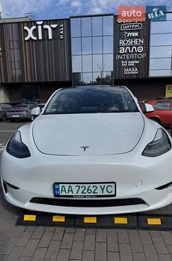 Tesla Model Y  2022
