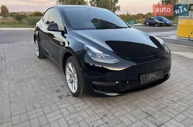 Tesla Model Y  2023