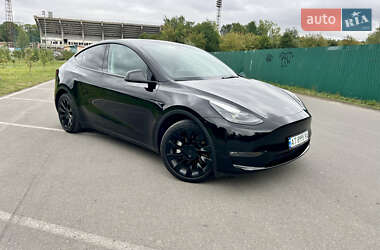 Tesla Model Y  2023