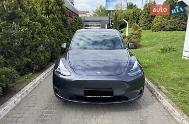 Tesla Model Y  2022