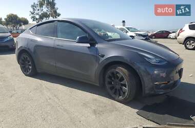 Tesla Model Y  2022