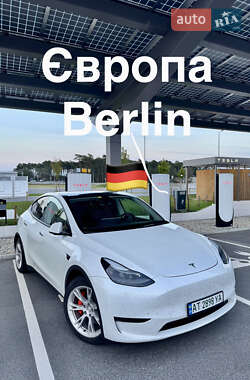 Tesla Model Y  2022
