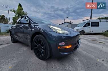 Tesla Model Y  2023